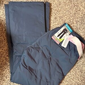New women’s Free Country snow pants ski pants water resistant